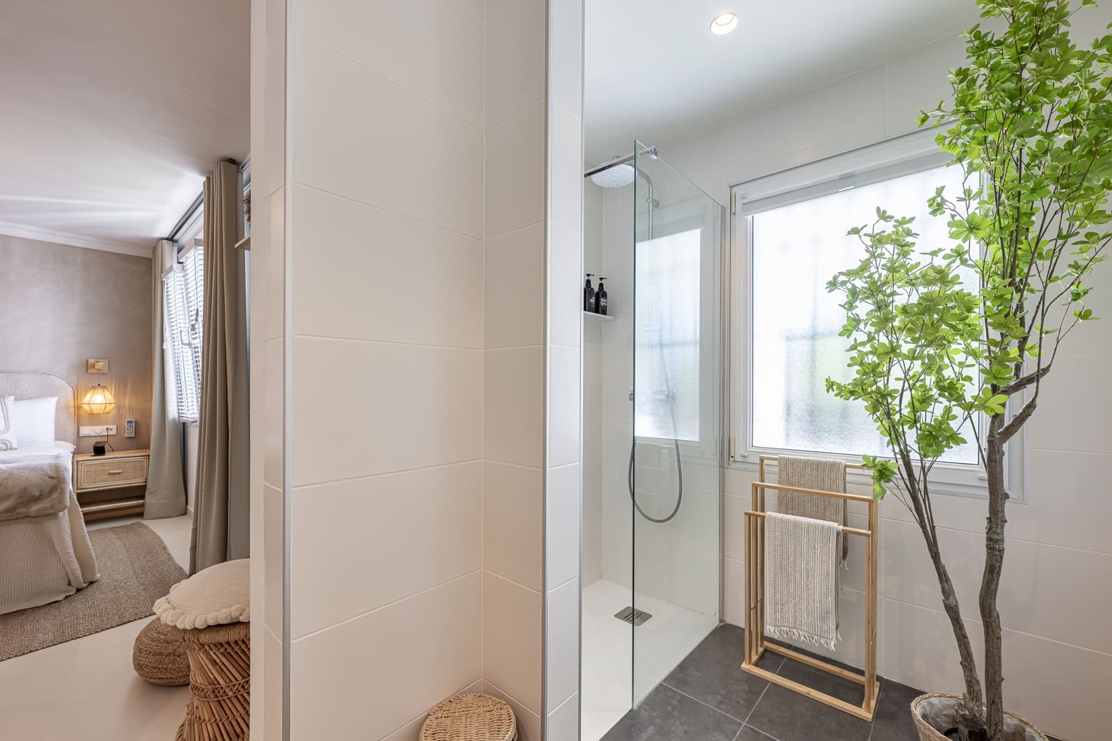 4 soveværelse Villa til salg i Nueva Andalucia med swimmingpool garage - € 2.495.000 (Ref: 9796902)