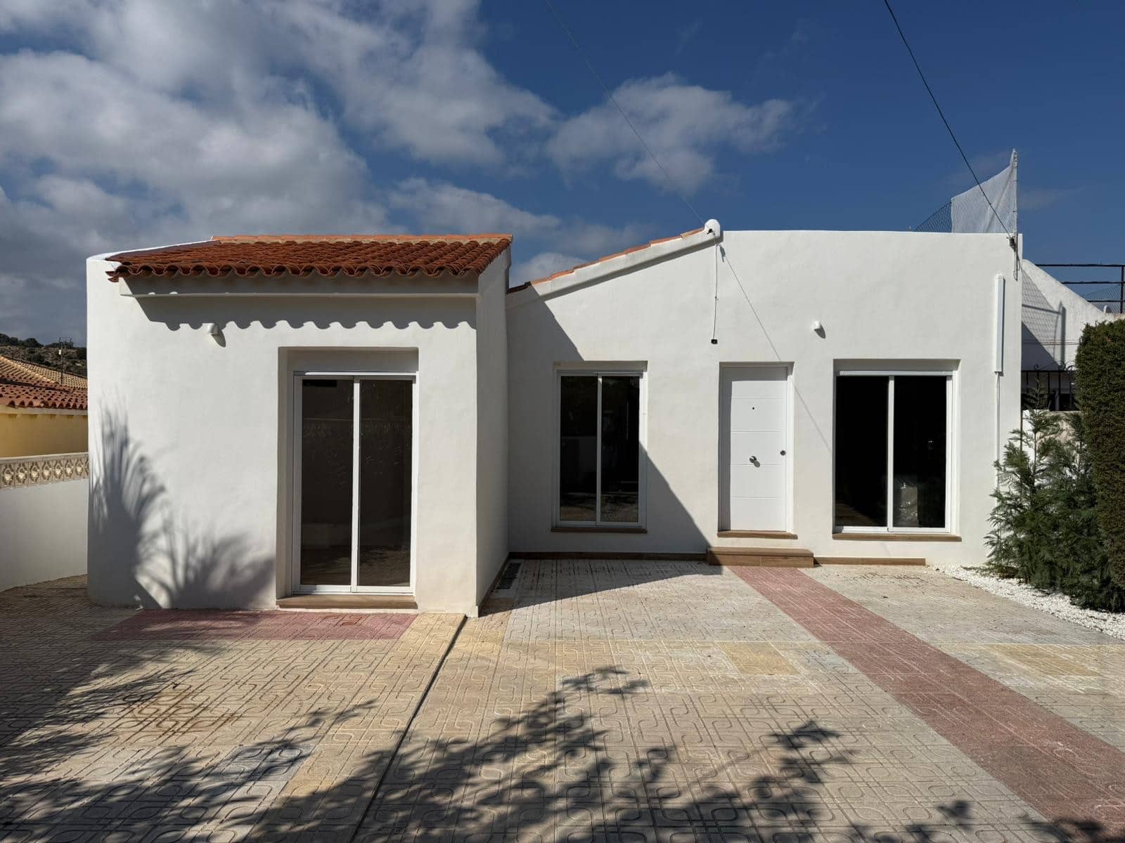 Chalet de 4 habitaciones en La Nucia en venta con piscina garaje - 410.000 € (Ref: 9812928)