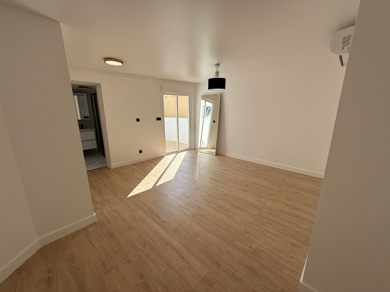 Chalet de 4 habitaciones en La Nucia en venta con piscina garaje - 410.000 € (Ref: 9812928)