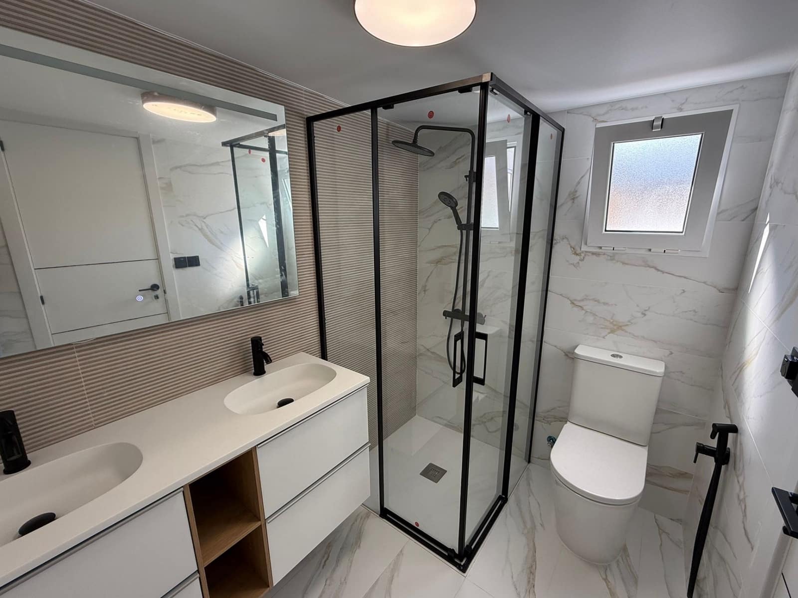 Chalet de 4 habitaciones en La Nucia en venta con piscina garaje - 410.000 € (Ref: 9812928)