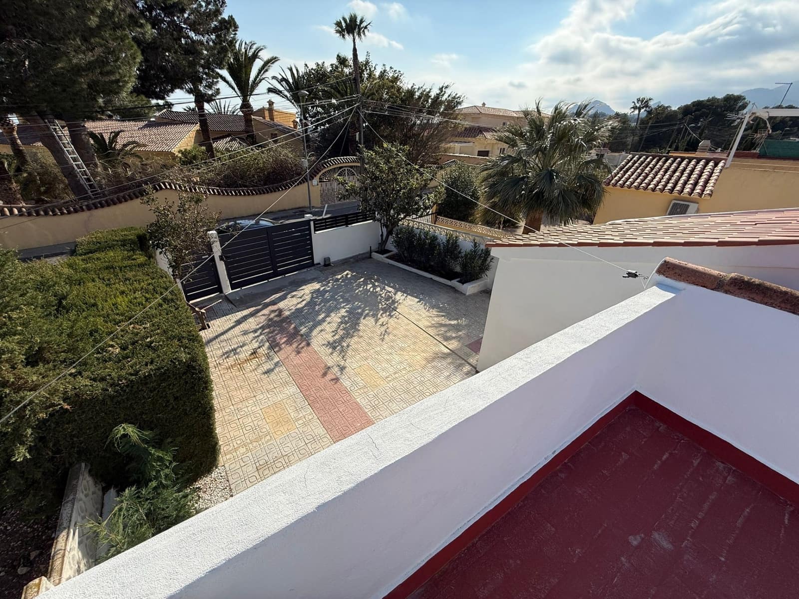 Chalet de 4 habitaciones en La Nucia en venta con piscina garaje - 410.000 € (Ref: 9812928)