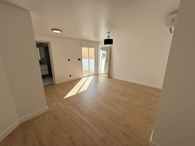 4 sovrum Villa till salu i La Nucia med pool garage - 395 000 € (Ref: 9812928)