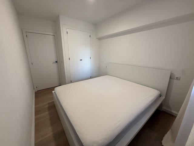 Apartamento de 2 habitaciones en Centro Urbano, Benidorm en venta con piscina garaje - 205.000 € (Ref: 9838803)