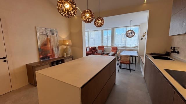 Ático de 2 habitaciones en Alicante / Alacant ciudad en venta - 590.000 € (Ref: 9890298)
