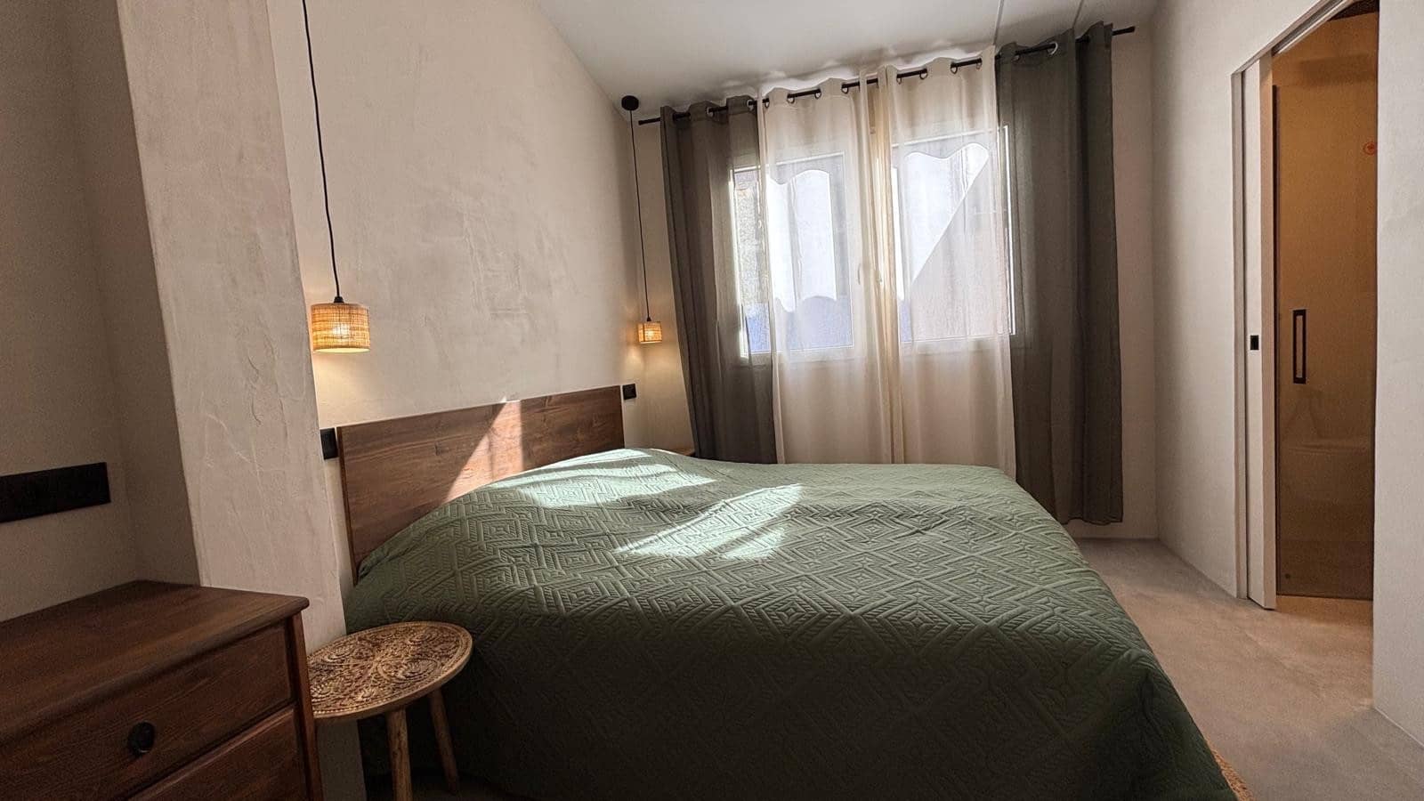 Ático de 2 habitaciones en Alicante / Alacant ciudad en venta - 590.000 € (Ref: 9890298)