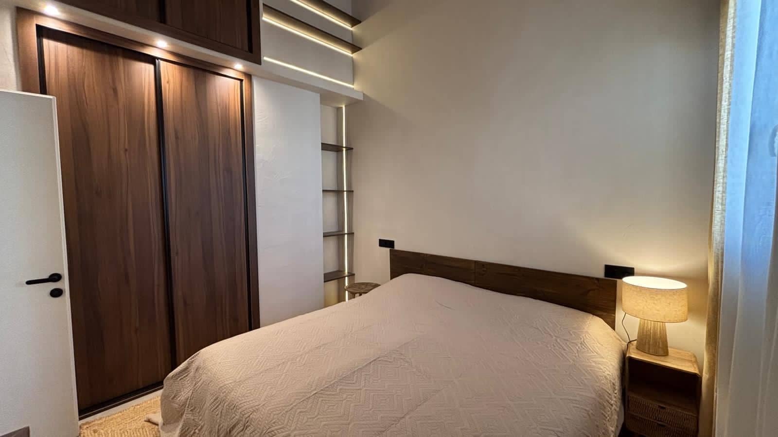 Ático de 2 habitaciones en Alicante / Alacant ciudad en venta - 590.000 € (Ref: 9890298)