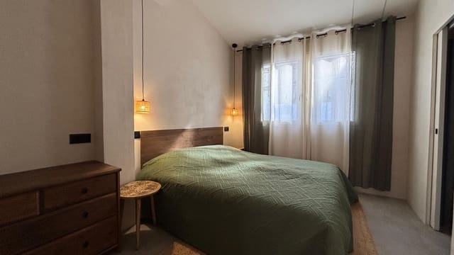 Ático de 2 habitaciones en Alicante / Alacant ciudad en venta - 590.000 € (Ref: 9890298)
