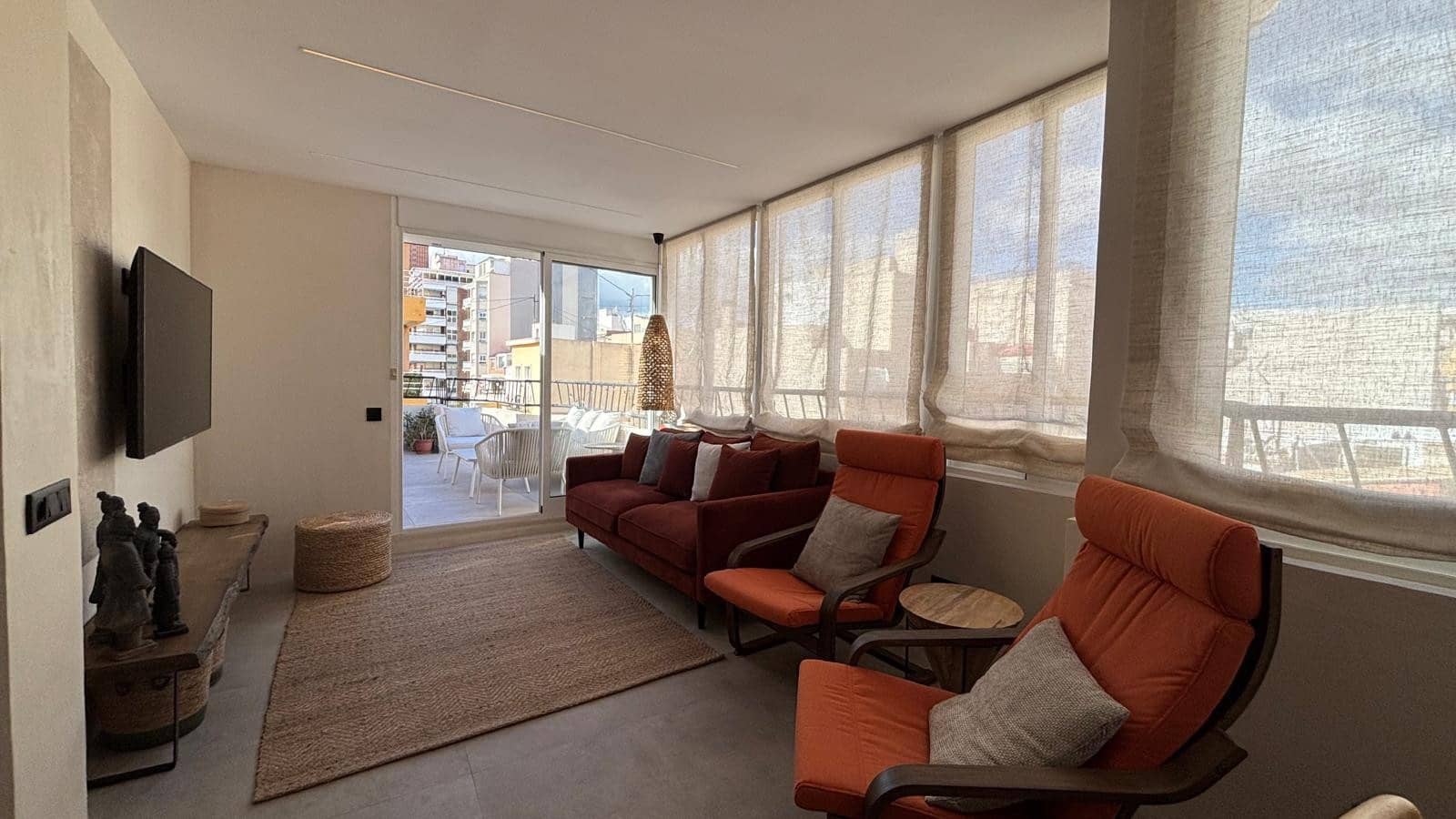 Ático de 2 habitaciones en Alicante / Alacant ciudad en venta - 590.000 € (Ref: 9890298)