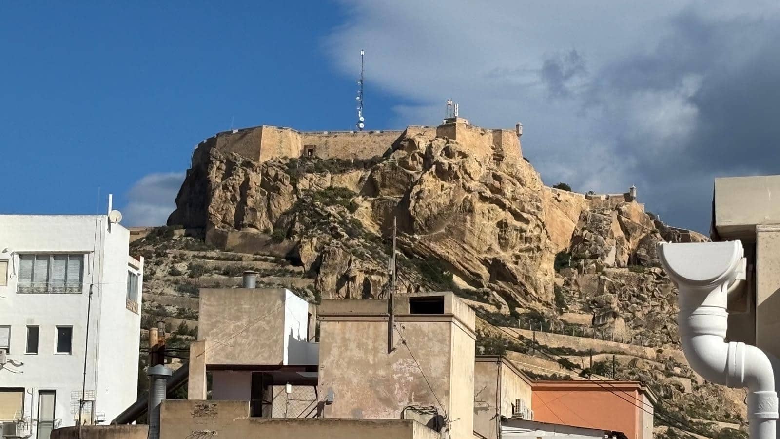 Ático de 2 habitaciones en Alicante / Alacant ciudad en venta - 590.000 € (Ref: 9890298)