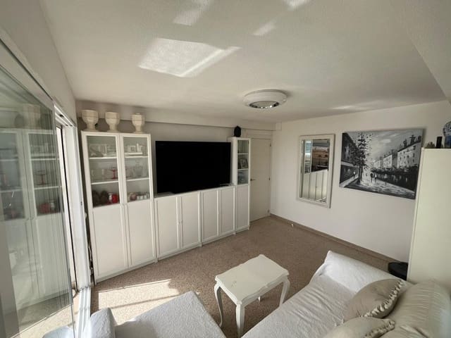 2 sovrum Lägenhet till salu i Playa Poniente, Benidorm med garage - 465 000 € (Ref: 9986808)