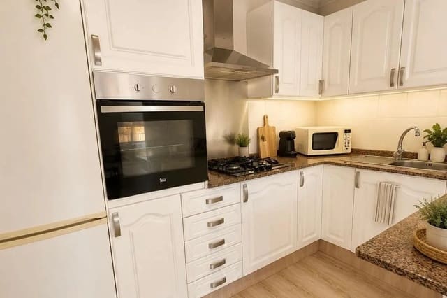3 soverom Leilighet til salgs i Playa de San Juan, Alicante by med svømmebasseng garasje - € 344 000 (Ref: 9997063)
