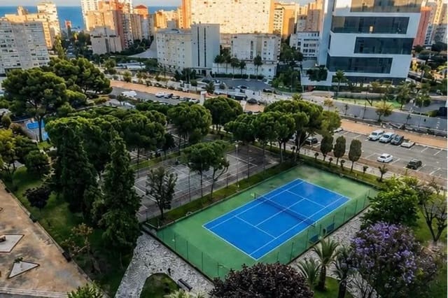 3 soverom Leilighet til salgs i Playa de San Juan, Alicante by med svømmebasseng garasje - € 344 000 (Ref: 9997063)