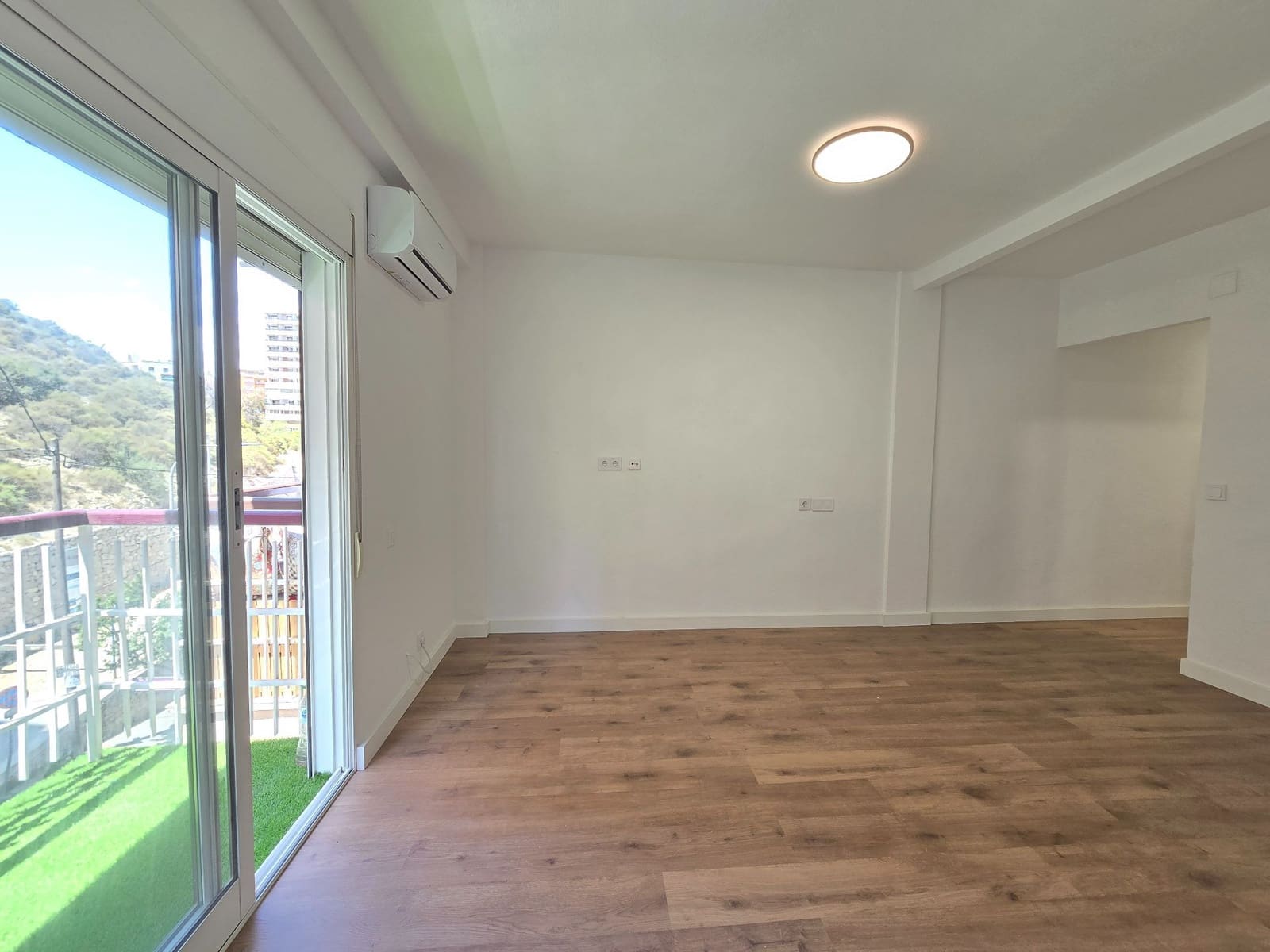 3 chambre Appartement à vendre à Alicante ville - 245 000 € (Ref: 10055648)
