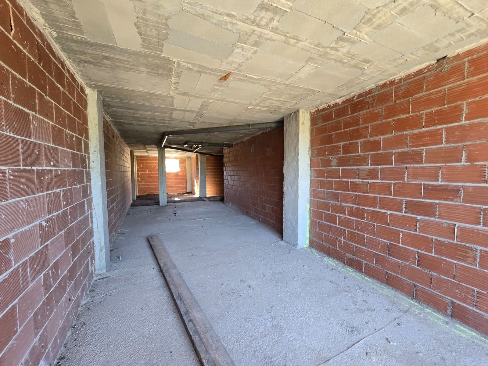 Kaupallinen myytävänä paikassa Alicante kaupunki - 140 000 € (Ref: 10055649)