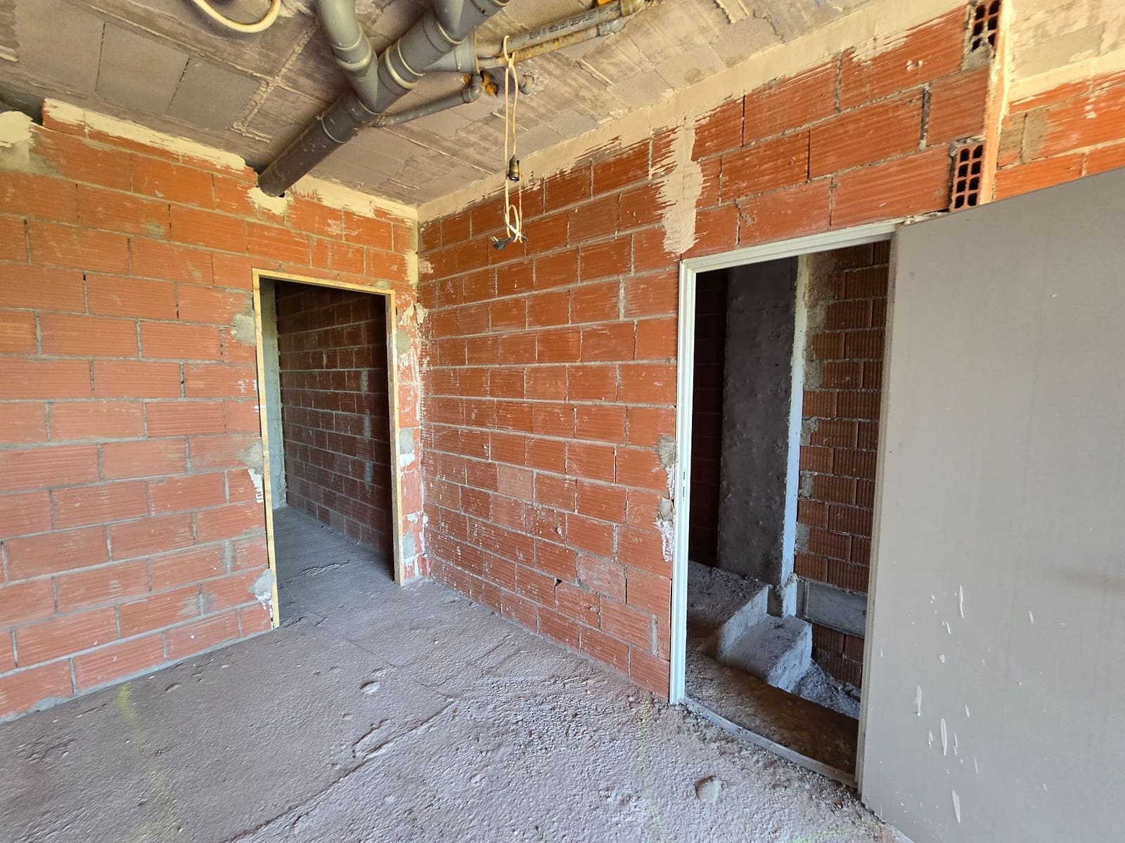 Kaupallinen myytävänä paikassa Alicante kaupunki - 140 000 € (Ref: 10055649)