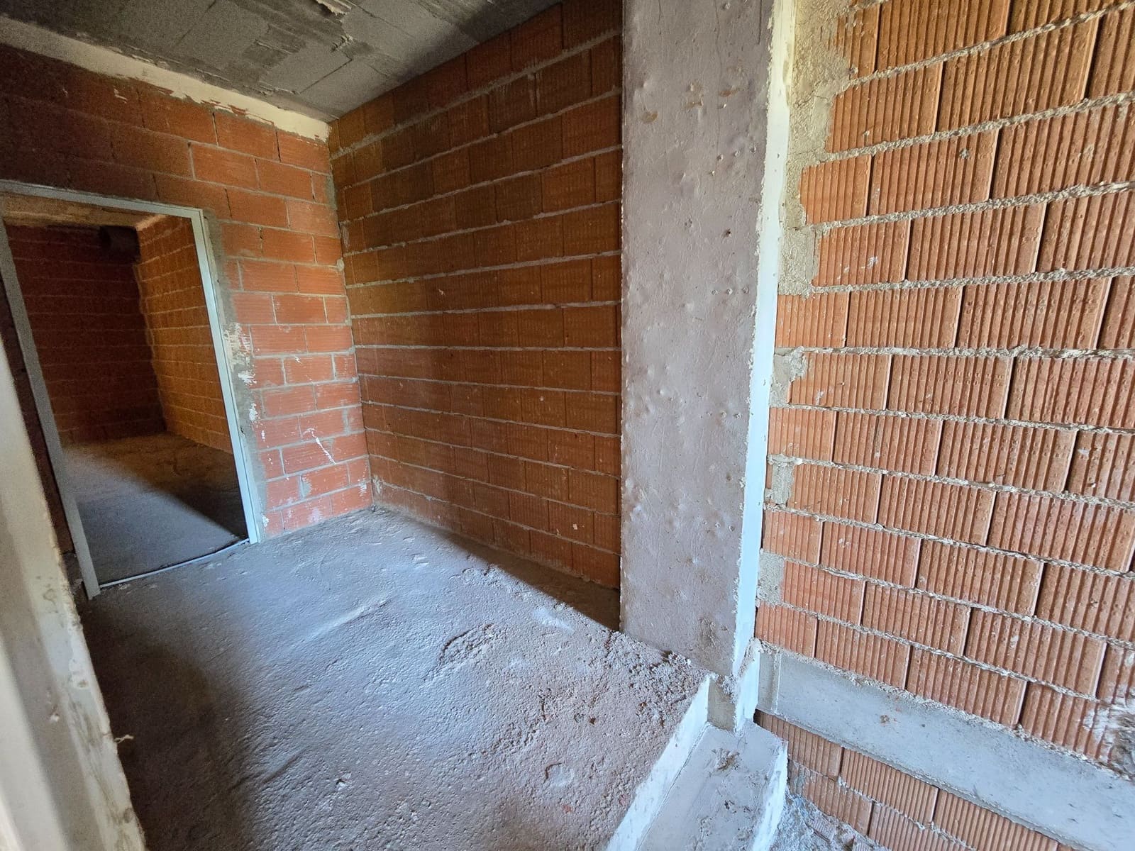 Kaupallinen myytävänä paikassa Alicante kaupunki - 140 000 € (Ref: 10055649)