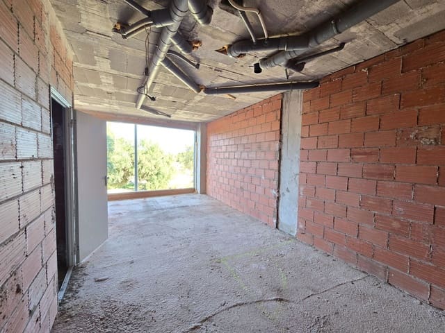 Kommersiell til salgs i Alicante by - € 140 000 (Ref: 10055649)