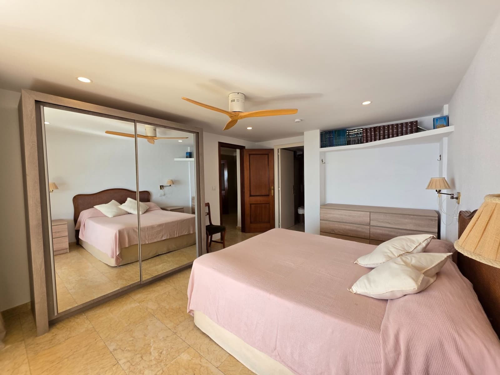 Piso de 2 habitaciones en Alicante / Alacant ciudad en alquiler con piscina garaje - 1.600 € (Ref: 10057442)