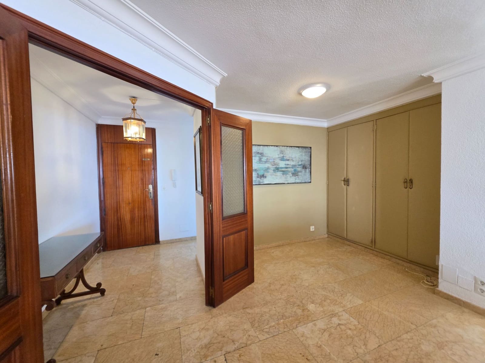Piso de 2 habitaciones en Alicante / Alacant ciudad en alquiler con piscina garaje - 1.600 € (Ref: 10057442)