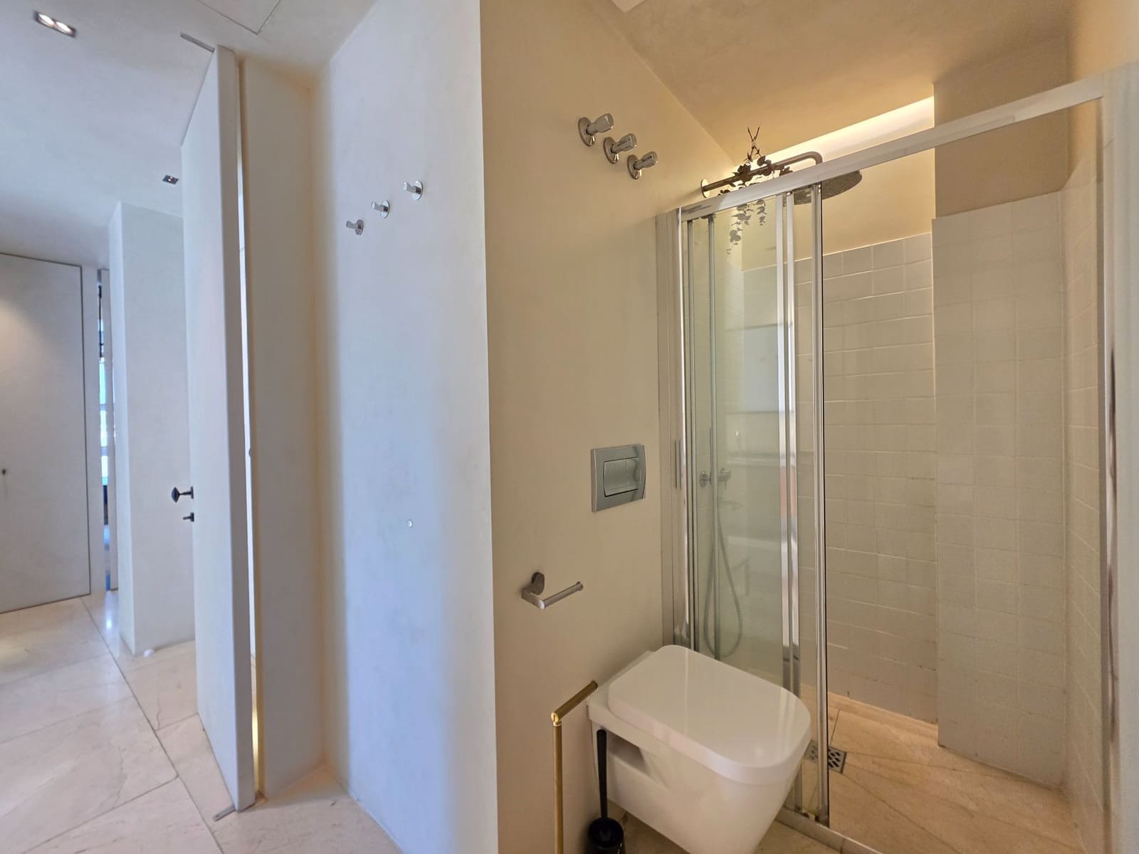 3 soveværelse Lejlighed til leje i Alicante by - € 1.650 (Ref: 10057443)