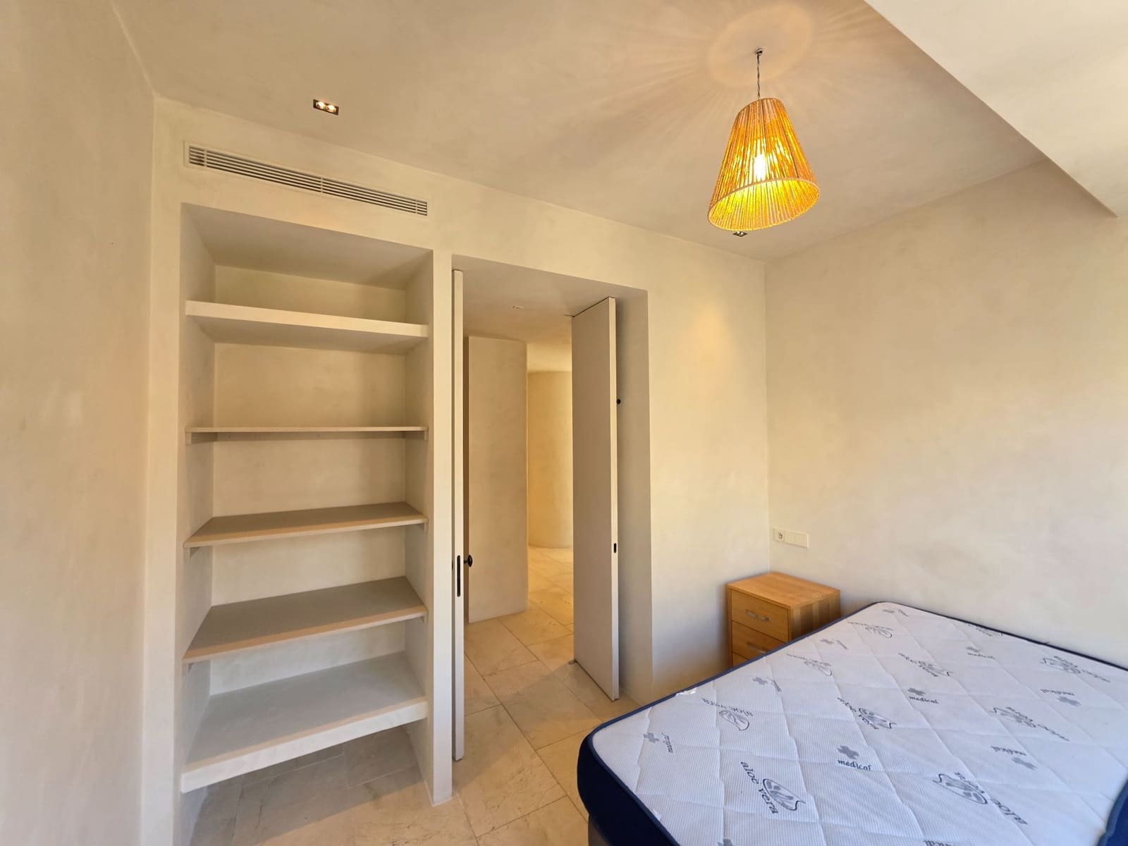 3 soveværelse Lejlighed til leje i Alicante by - € 1.650 (Ref: 10057443)