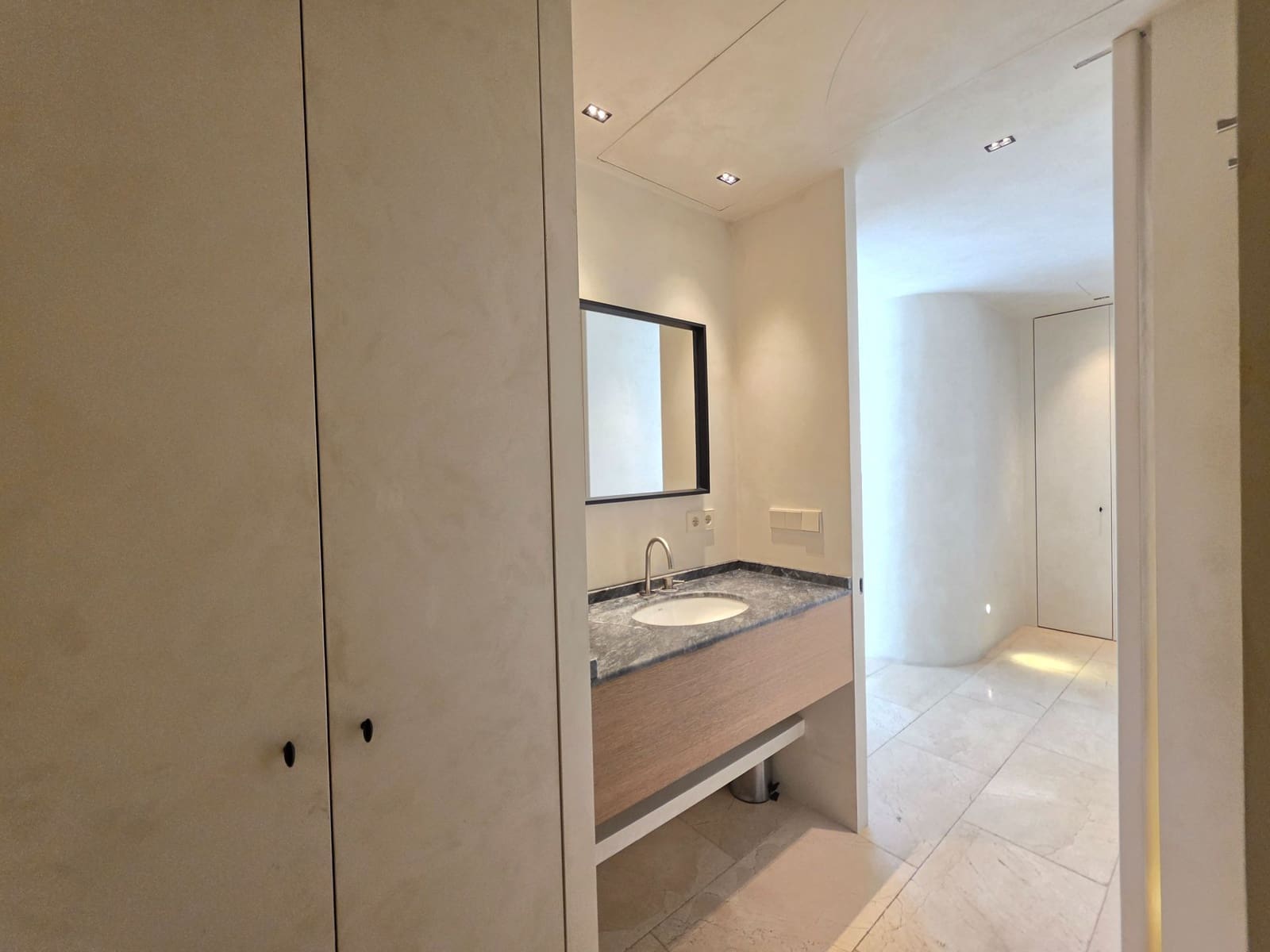 3 soveværelse Lejlighed til leje i Alicante by - € 1.650 (Ref: 10057443)