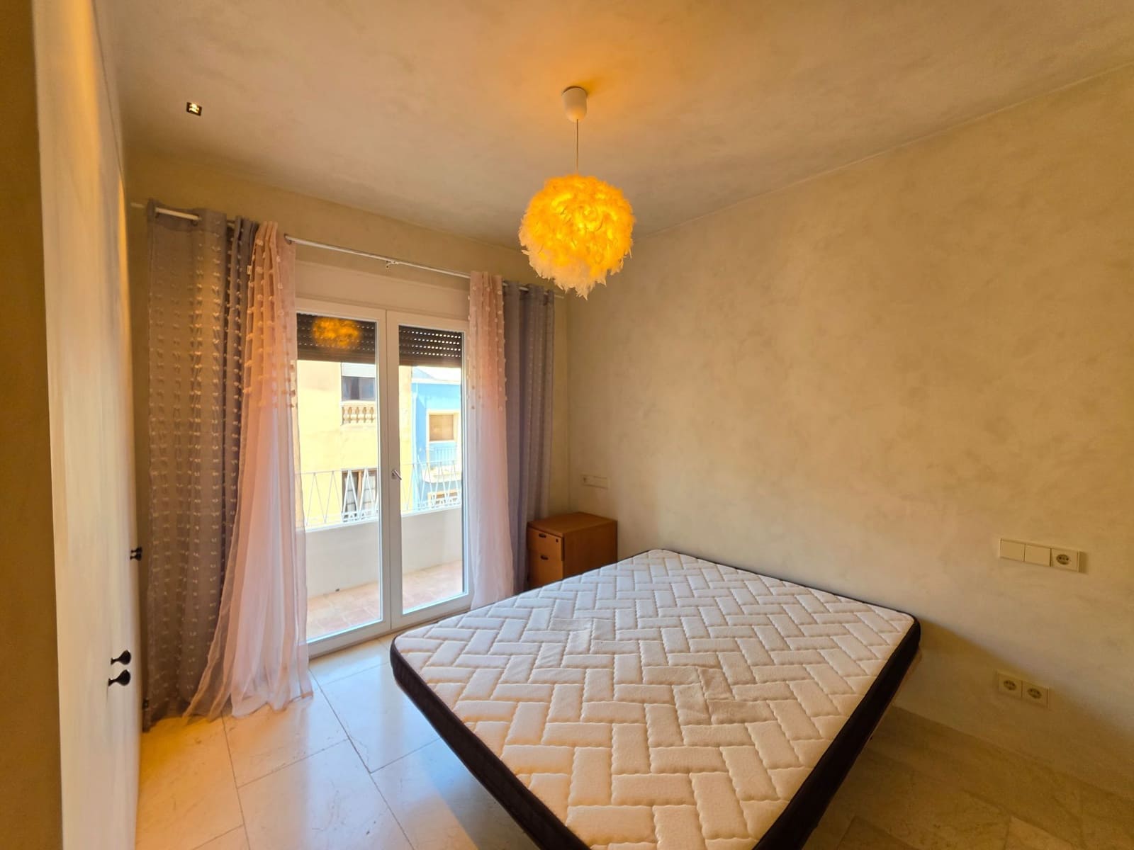 3 soveværelse Lejlighed til leje i Alicante by - € 1.650 (Ref: 10057443)