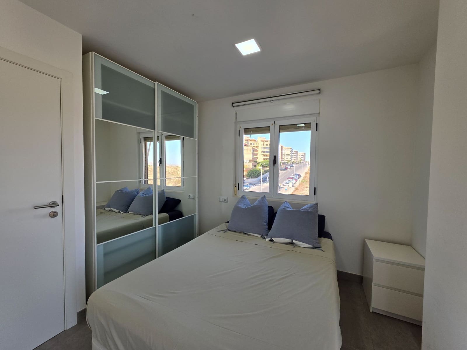 2 soverom Leilighet til leie i Elche / Elx med garasje - € 995 (Ref: 10057444)