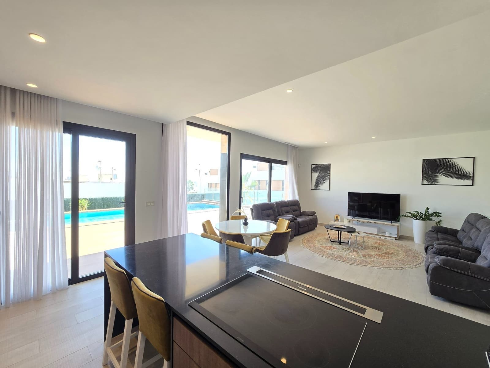 4 soveværelse Villa til salg i Finestrat med swimmingpool garage - € 890.000 (Ref: 10057446)