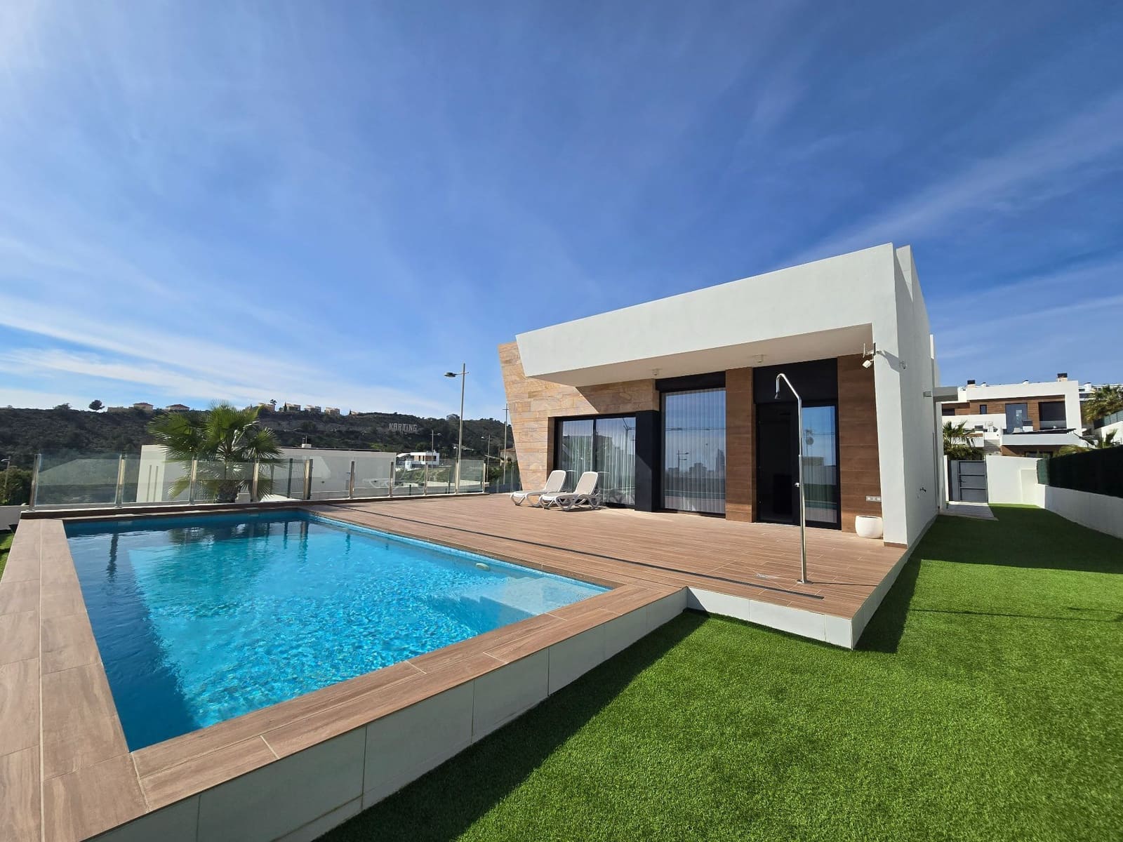 4 soveværelse Villa til salg i Finestrat med swimmingpool garage - € 890.000 (Ref: 10057446)