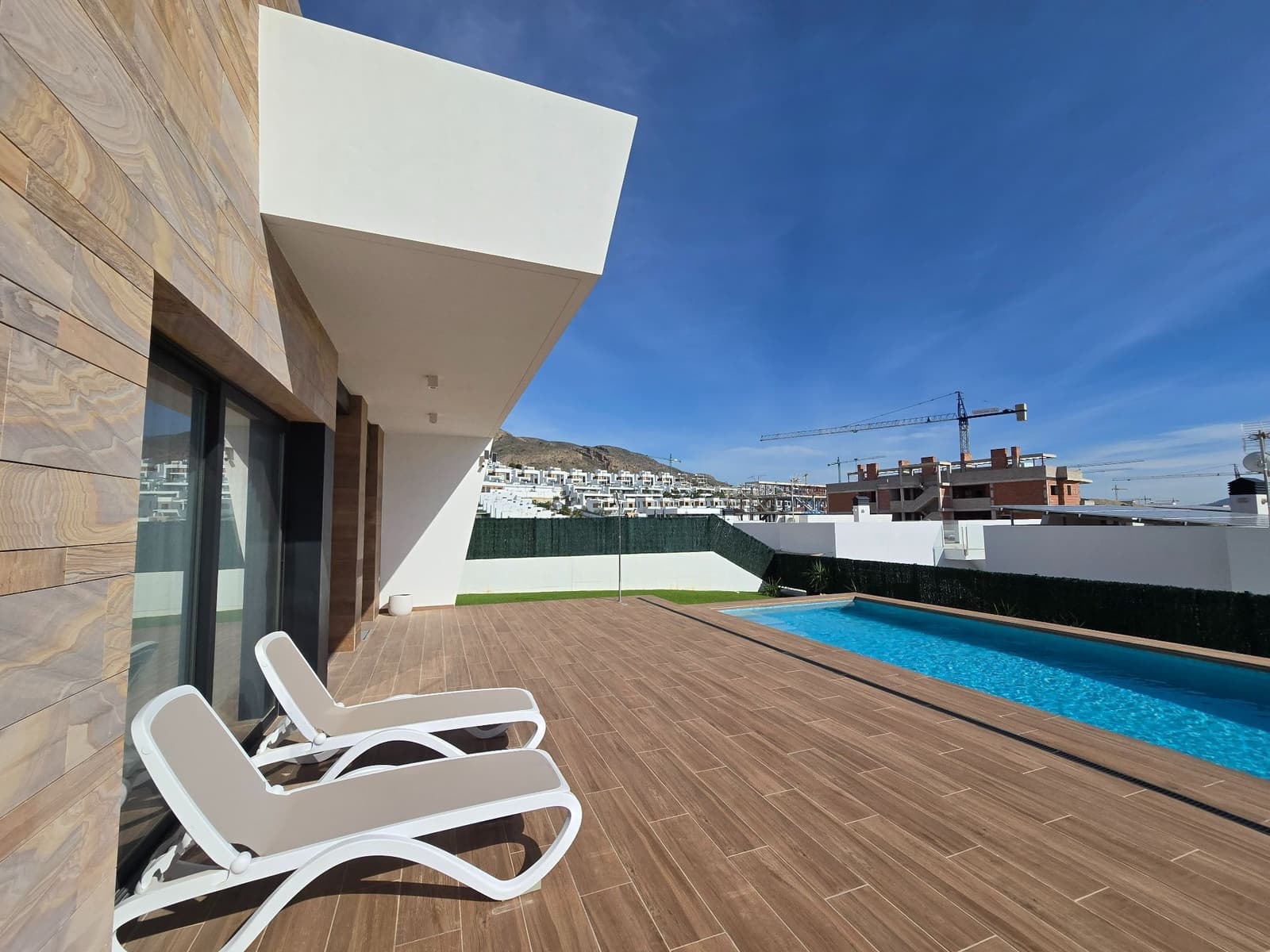 4 soveværelse Villa til salg i Finestrat med swimmingpool garage - € 890.000 (Ref: 10057446)