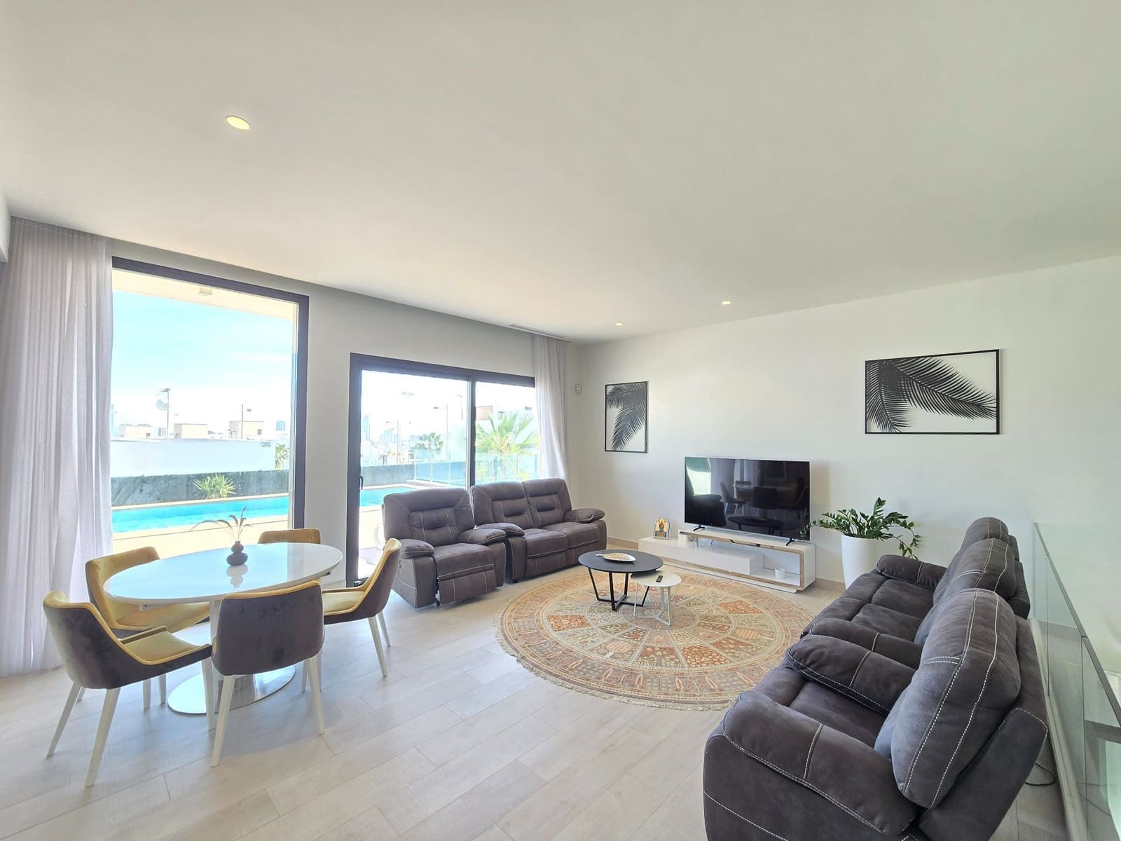 4 soveværelse Villa til salg i Finestrat med swimmingpool garage - € 890.000 (Ref: 10057446)