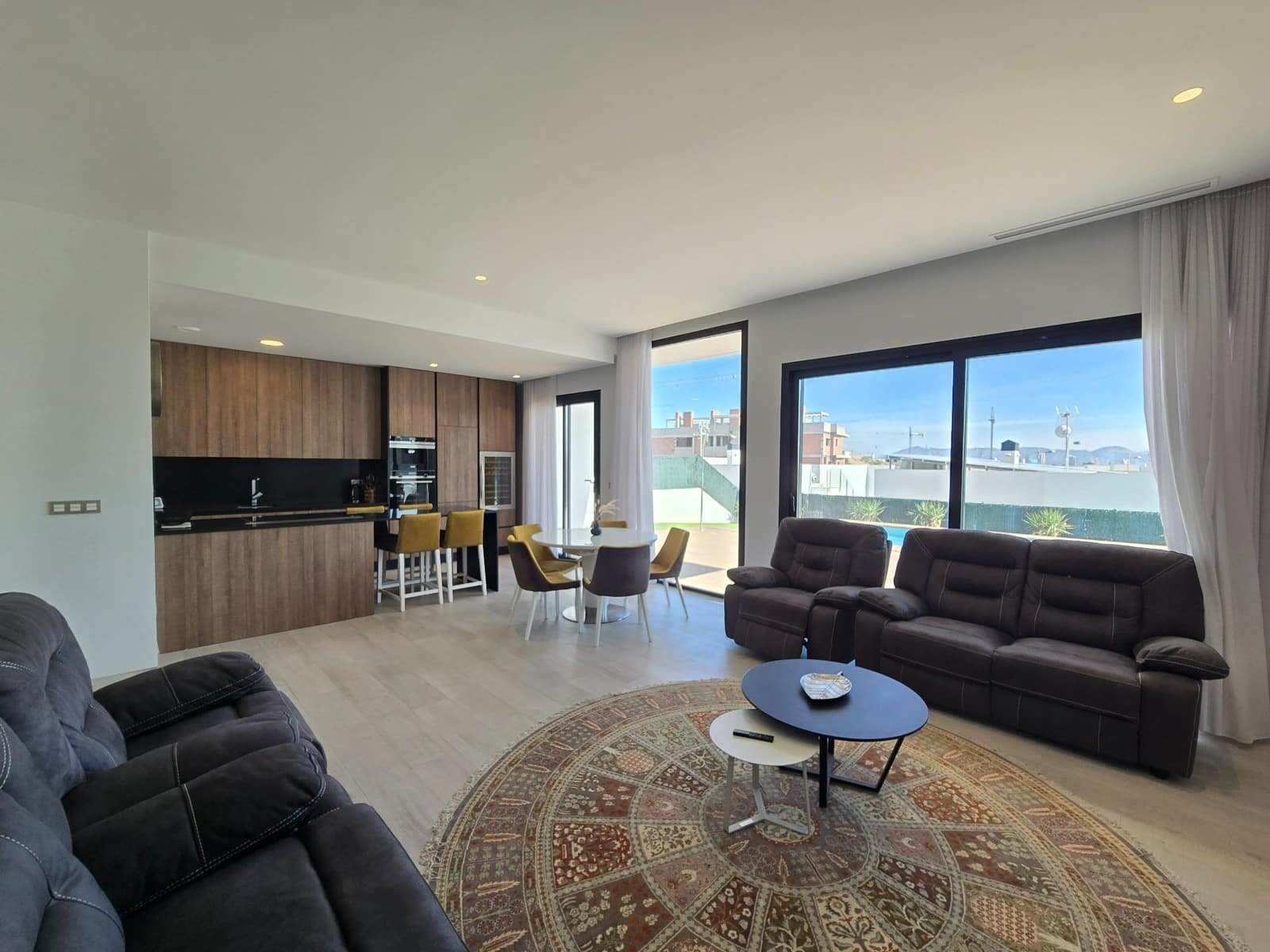 4 soveværelse Villa til salg i Finestrat med swimmingpool garage - € 890.000 (Ref: 10057446)