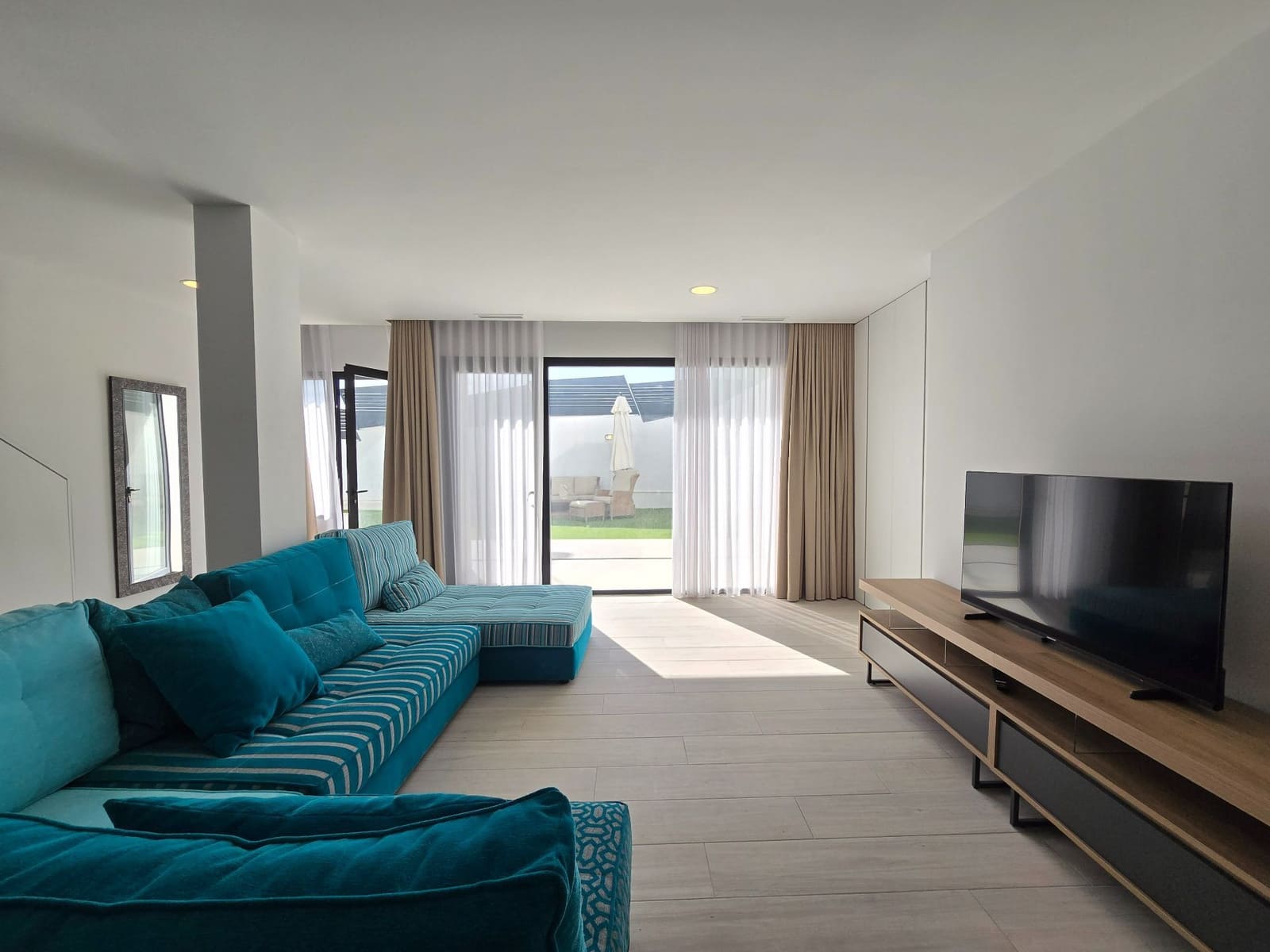 4 soveværelse Villa til salg i Finestrat med swimmingpool garage - € 890.000 (Ref: 10057446)