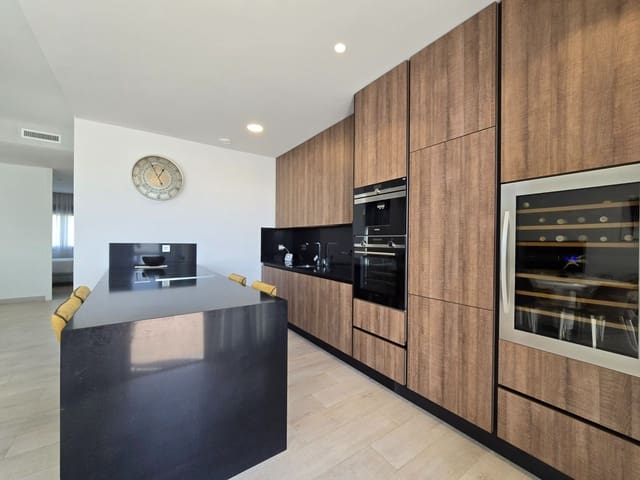 4 chambre Villa/Maison à vendre à Balcón de Finestrat - Terra Marina, Finestrat avec piscine garage - 890 000 € (Ref: 10057446)