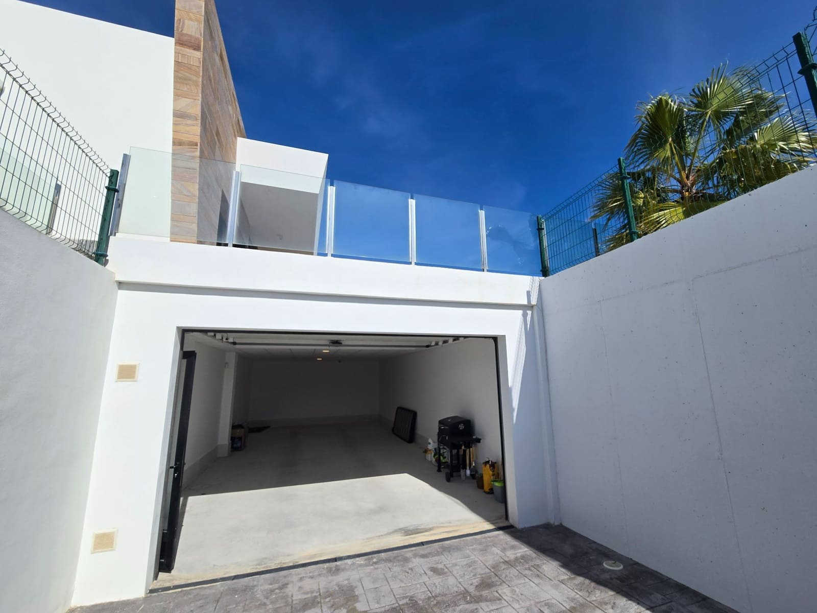 4 soveværelse Villa til salg i Finestrat med swimmingpool garage - € 890.000 (Ref: 10057446)