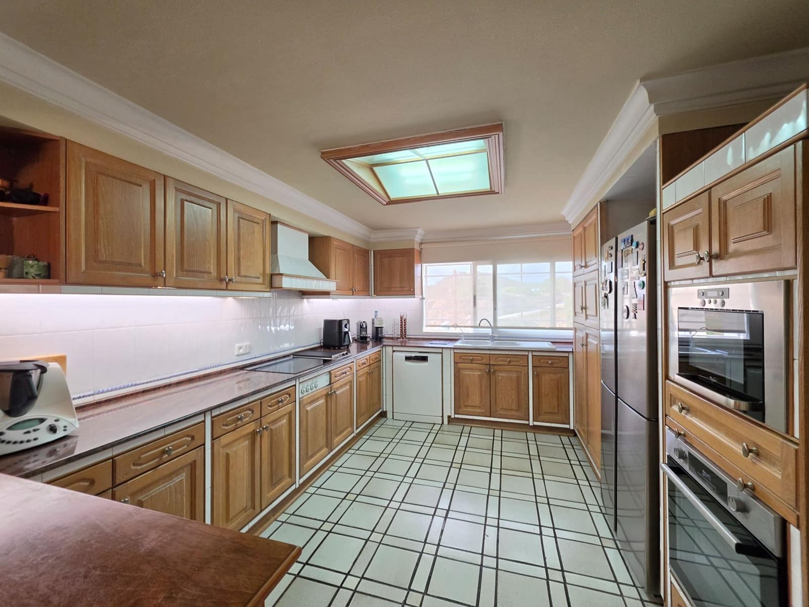 4 bedroom Semi-detached Villa for sale in Petrel / Petrer with pool garage - € 315,000 (Ref: 10061249)