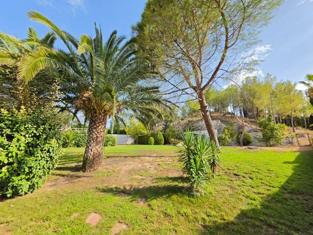 4 bedroom Semi-detached Villa for sale in Petrel / Petrer with pool garage - € 315,000 (Ref: 10061249)