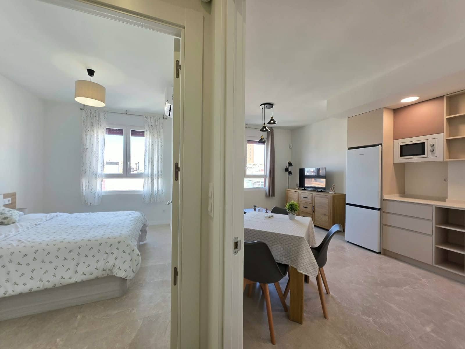 1 makuuhuone Asunto vuokrattavana paikassa Alicante kaupunki - 1 100 € (Ref: 10085467)