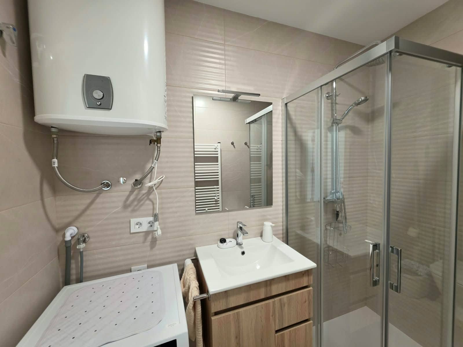 1 makuuhuone Asunto vuokrattavana paikassa Alicante kaupunki - 1 100 € (Ref: 10085467)