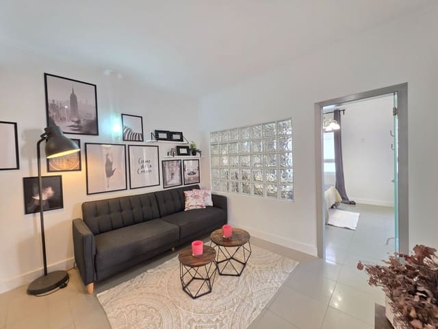 1 makuuhuone Asunto vuokrattavana paikassa Barrio del Centro, Alicante kaupunki - 1 250 € (Ref: 10085468)