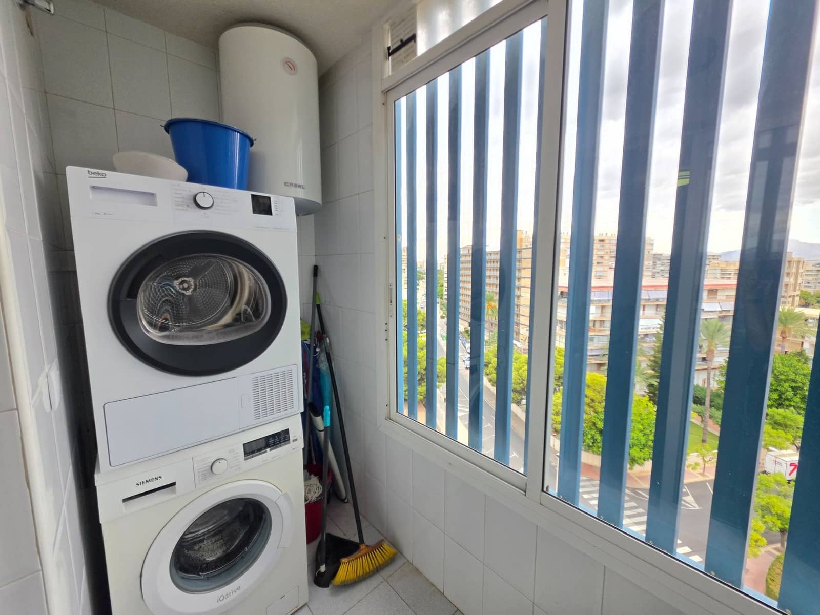 3 slaapkamer Flat te huur in Playa de San Juan met zwembad garage - € 1.650 (Ref: 10088818)