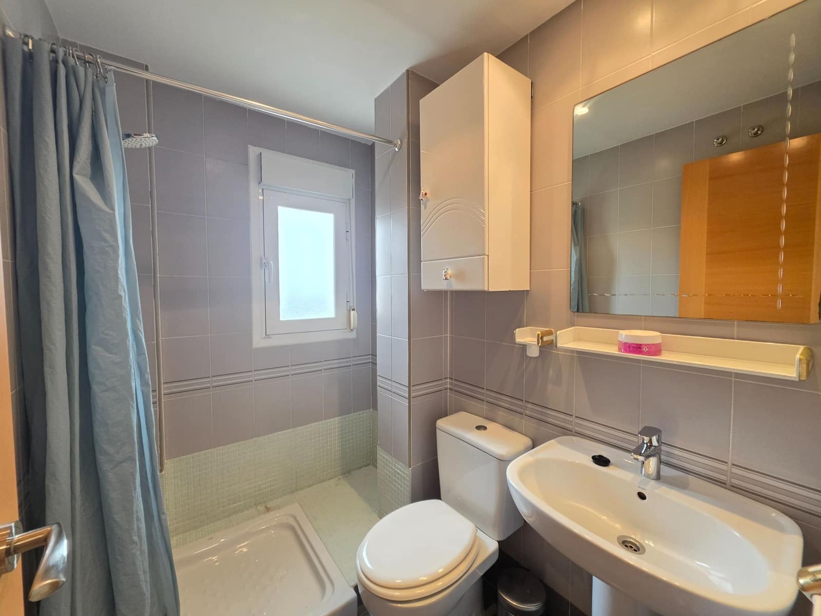 3 slaapkamer Flat te huur in Playa de San Juan met zwembad garage - € 1.650 (Ref: 10088818)