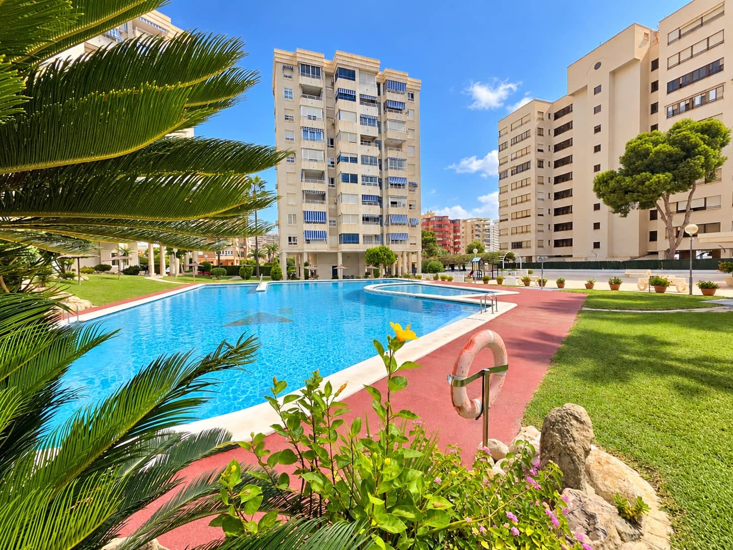 3 slaapkamer Flat te huur in Playa de San Juan met zwembad garage - € 1.650 (Ref: 10088818)