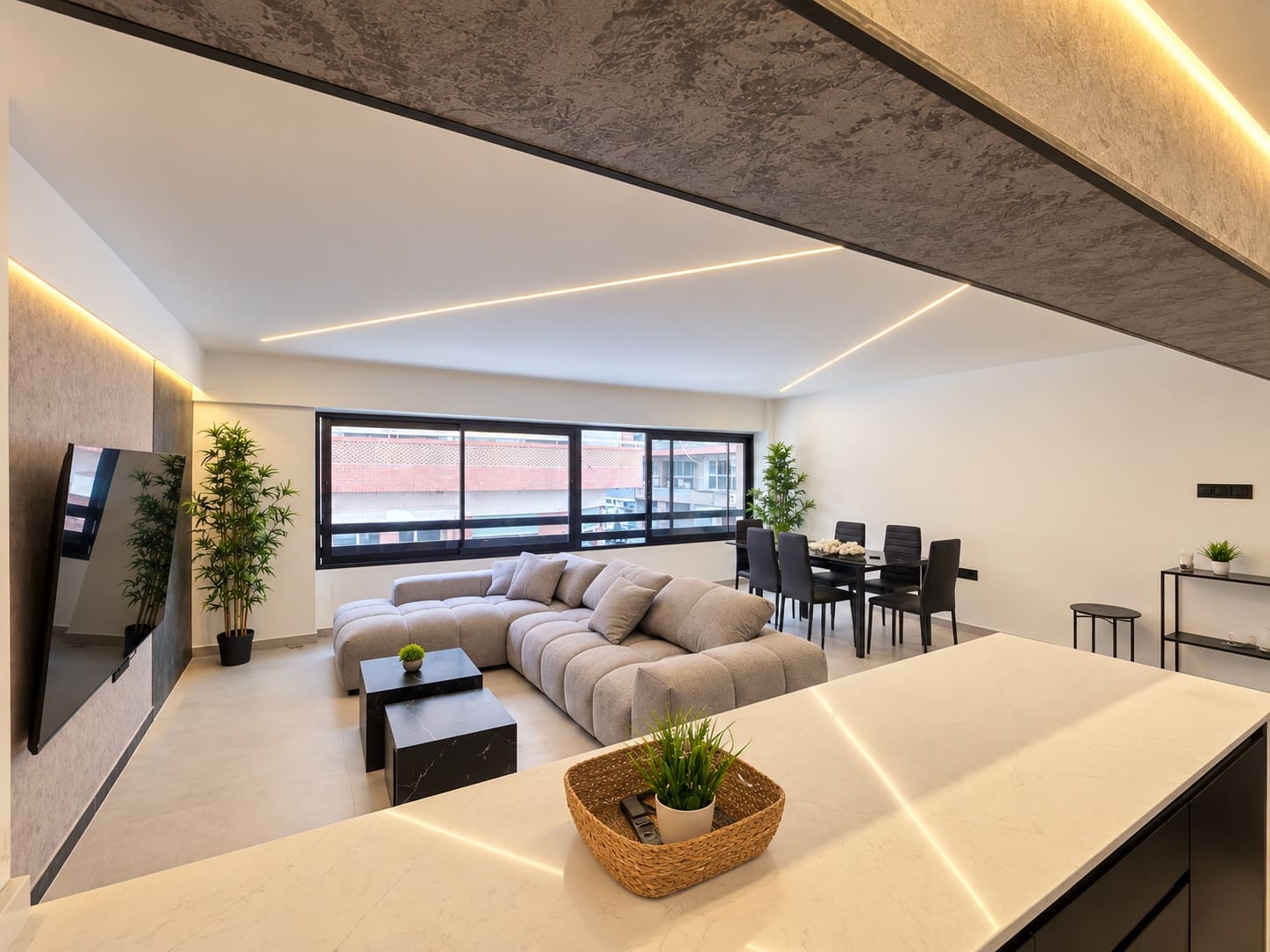 4 bedroom Flat for sale in Alicante / Alacant city - € 319,000 (Ref: 10101544)