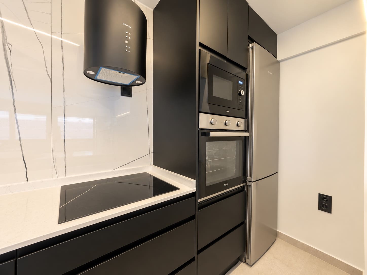 4 bedroom Flat for sale in Alicante / Alacant city - € 319,000 (Ref: 10101544)