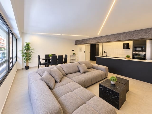4 slaapkamer Flat te koop in Ensanche - Diputacion, Alicante stad - € 319.000 (Ref: 10101544)