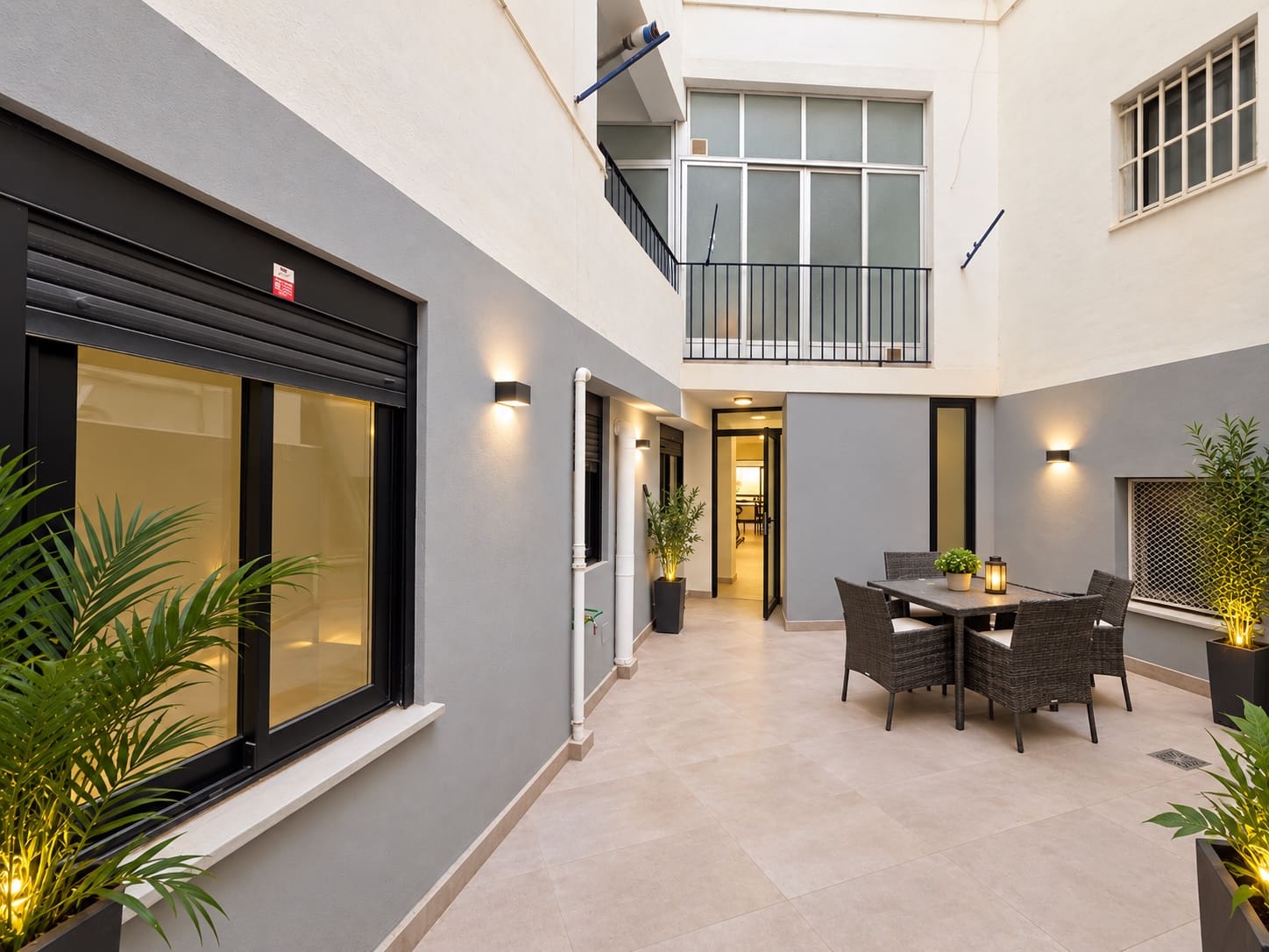 4 bedroom Flat for sale in Alicante / Alacant city - € 319,000 (Ref: 10101544)