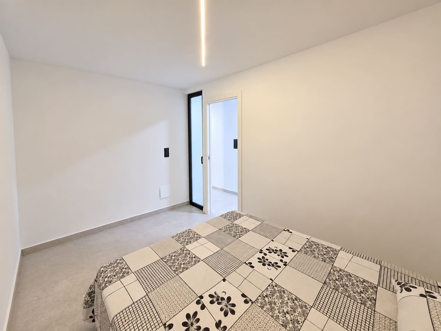 4 bedroom Flat for sale in Alicante / Alacant city - € 319,000 (Ref: 10101544)