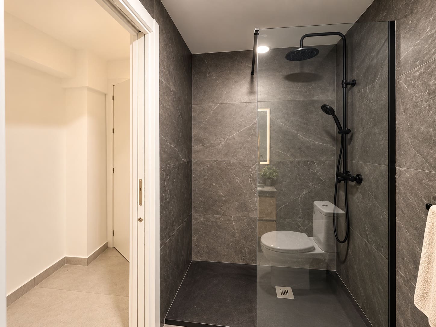 4 bedroom Flat for sale in Alicante / Alacant city - € 319,000 (Ref: 10101544)